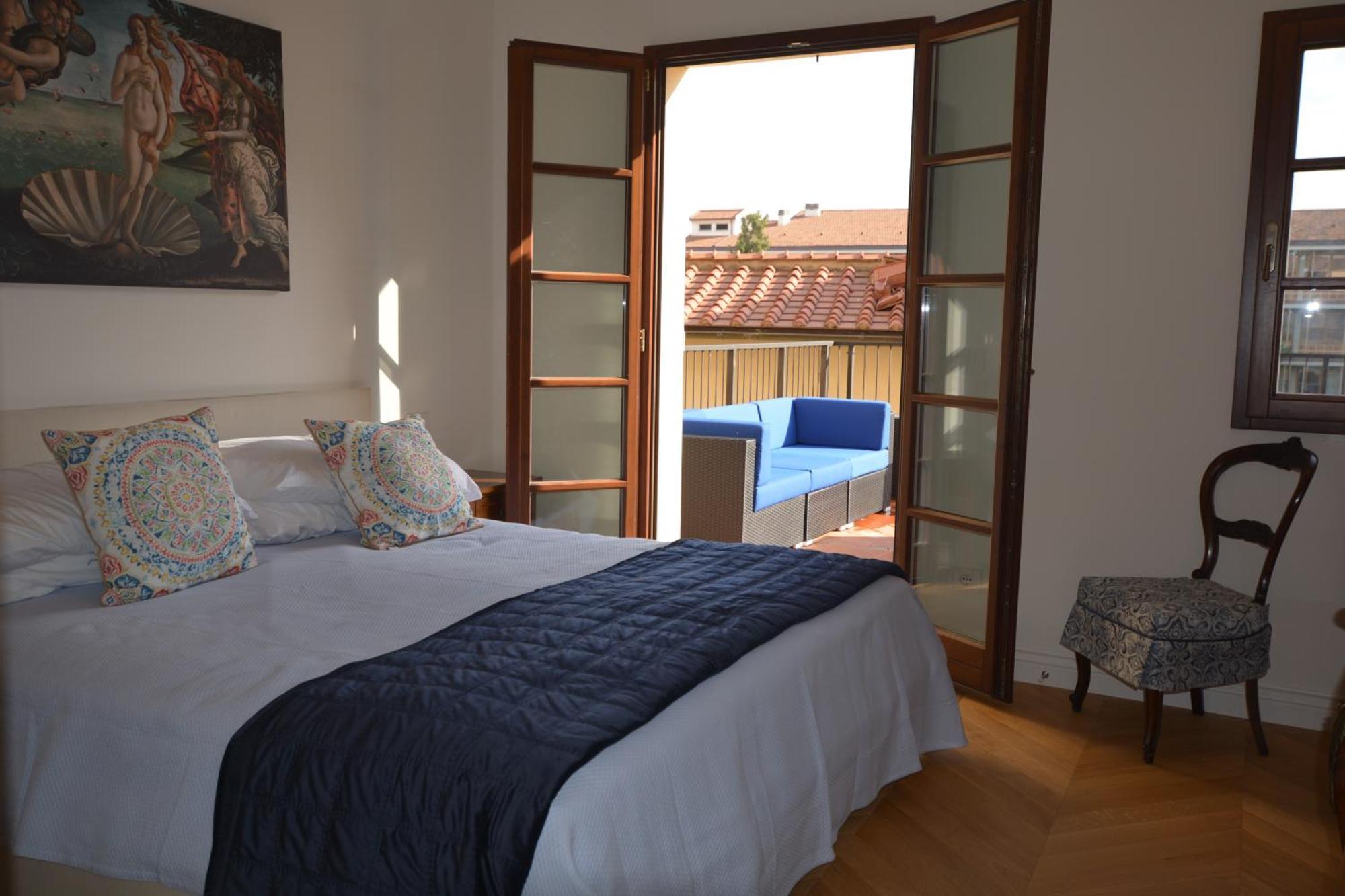 Apartamento Servi Elegant With Terrace Florencia