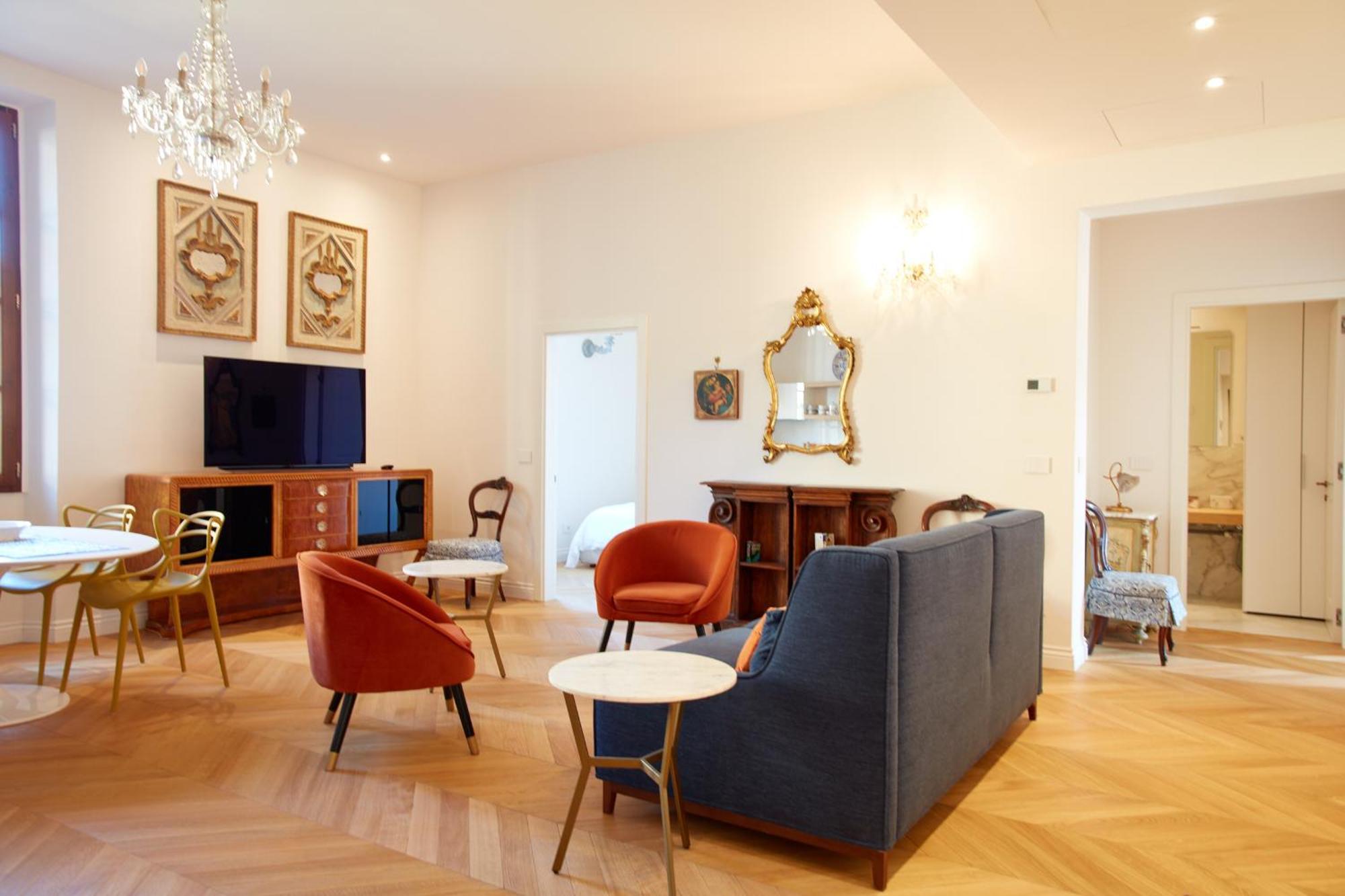Apartamento Servi Elegant With Terrace Florencia